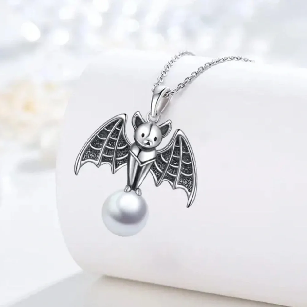 Cute Bat Pendant Necklace With Pearl